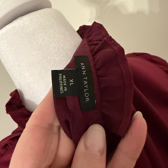 Ann Taylor Silk Blouse with Pearl Buttons XL - Picture 4 of 4